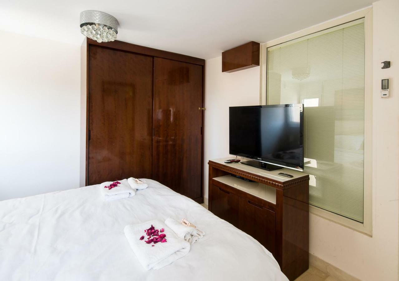 Appartement Ha-Aliya Sea View à Nahariya Extérieur photo