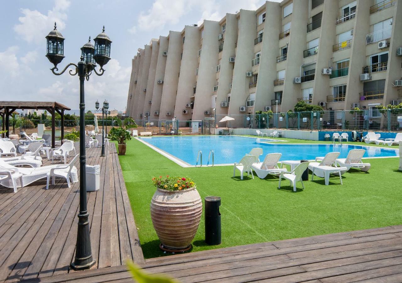 Appartement Ha-Aliya Sea View à Nahariya Extérieur photo